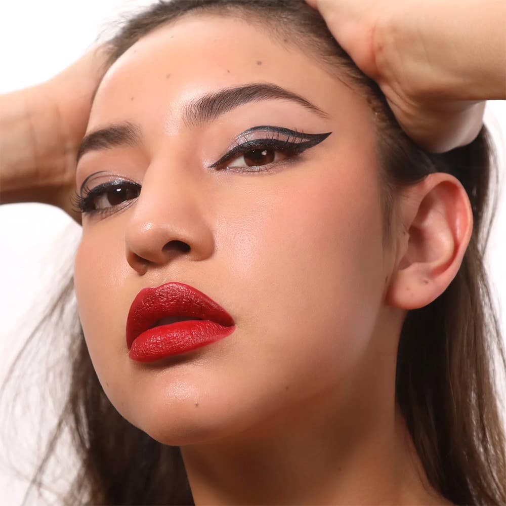 Moira Jumbo Edge Liquid Liner - Black 001