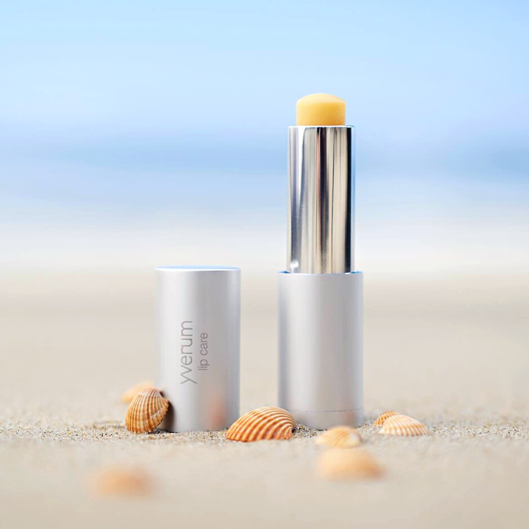 Yverum Lip Care with Cover