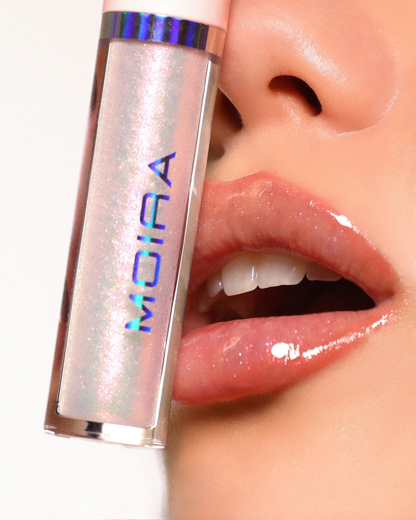 Moira Starshine Lip Gloss - Lovetrap 006