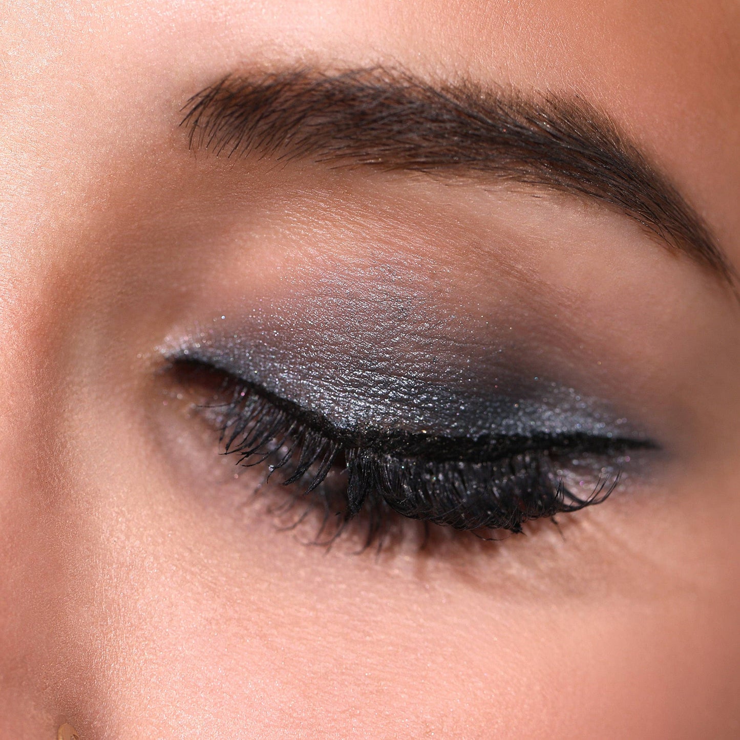 Moira At Glance Stick Shadow - Charcoal Gray 017