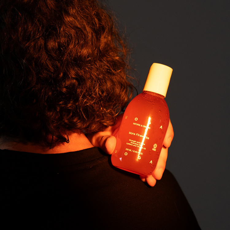 Uoga Uoga More Fireworks Strength and Shine Shampoo