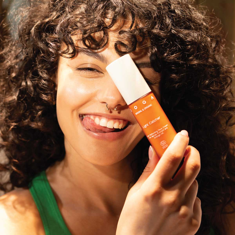 Uoga Uoga Light Catcher Reflecting Daycream