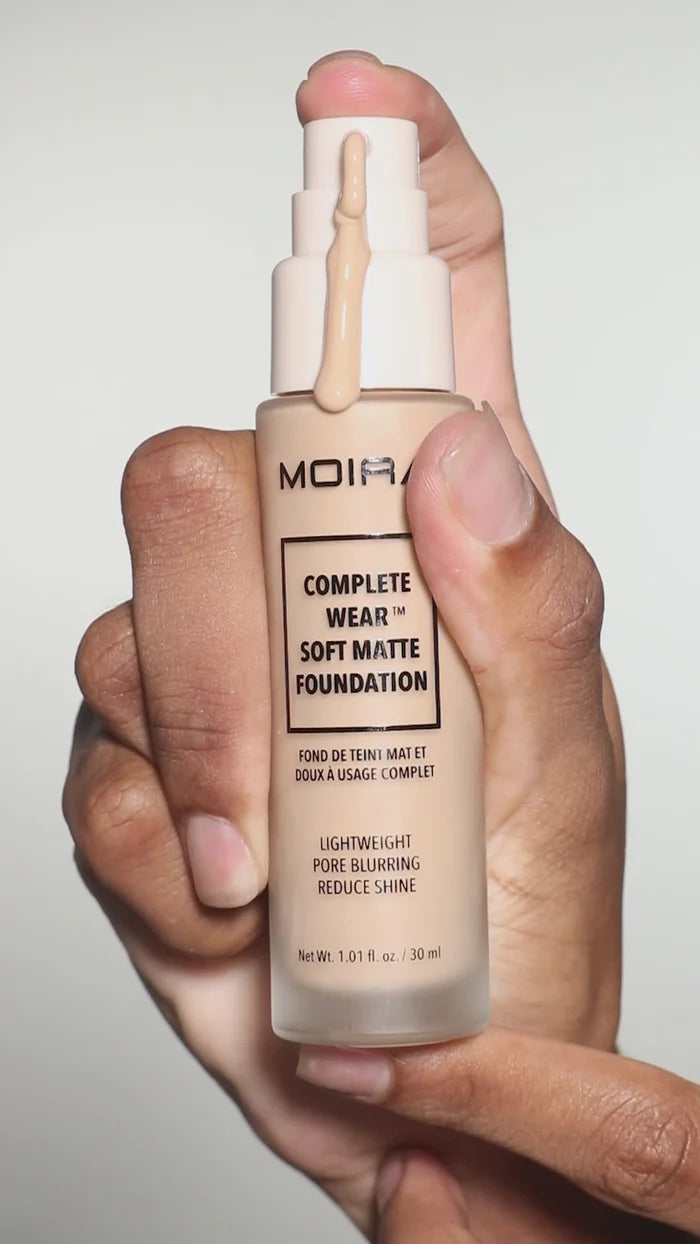 Moira Complete Wear™ Soft Matte Foundation - 400N