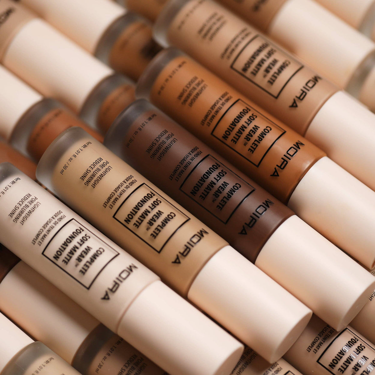 Moira Complete Wear™ Soft Matte Foundation - 200W