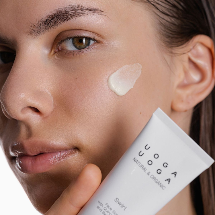 Uoga Uoga Face Scrub Swirl