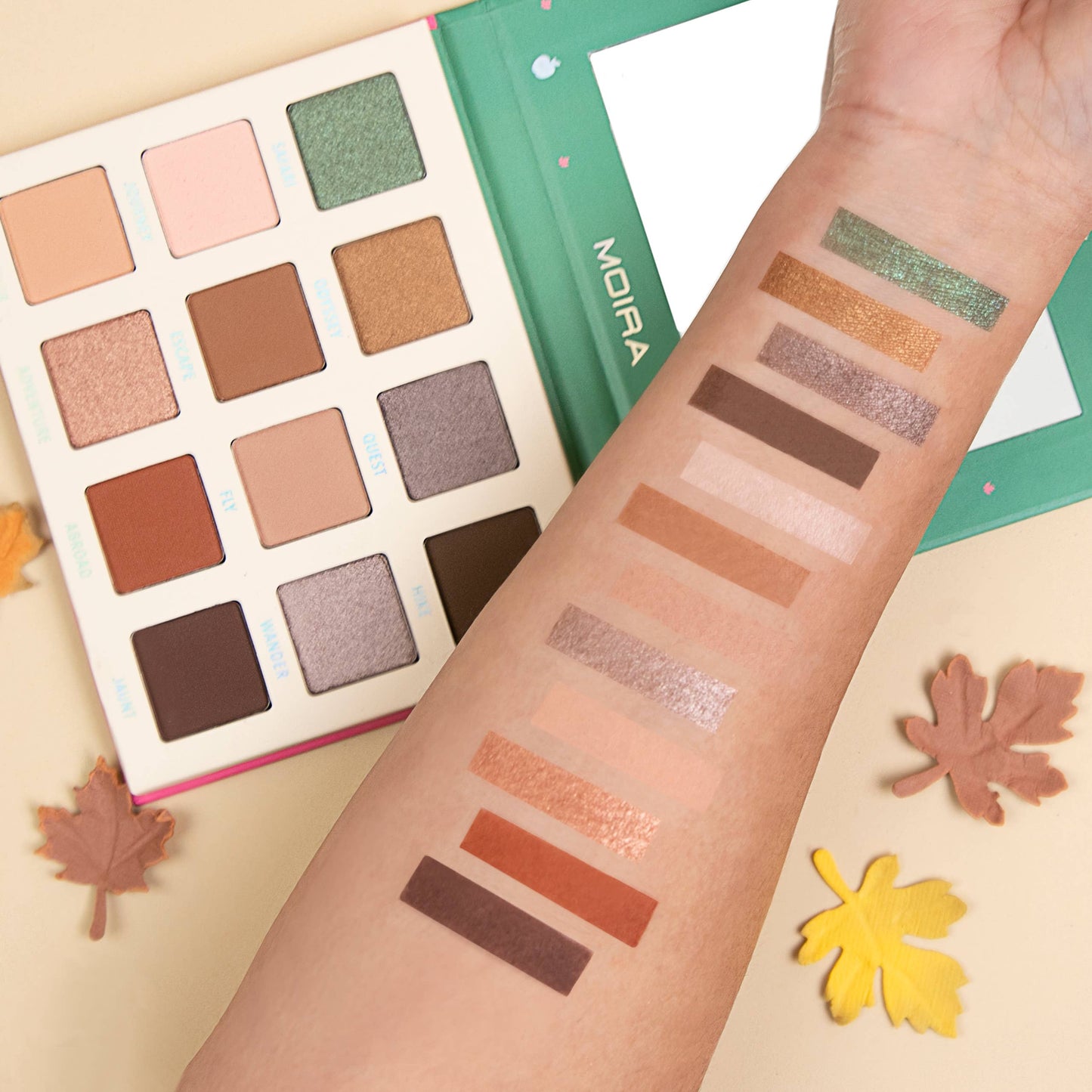 Moira Weekend Vibes - Go, Fly, Travel Eyeshadow Palette 002