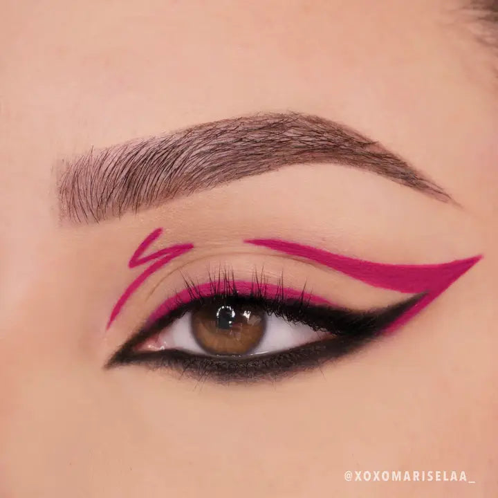 Moira Statement Gel Eyeliner - Black 002