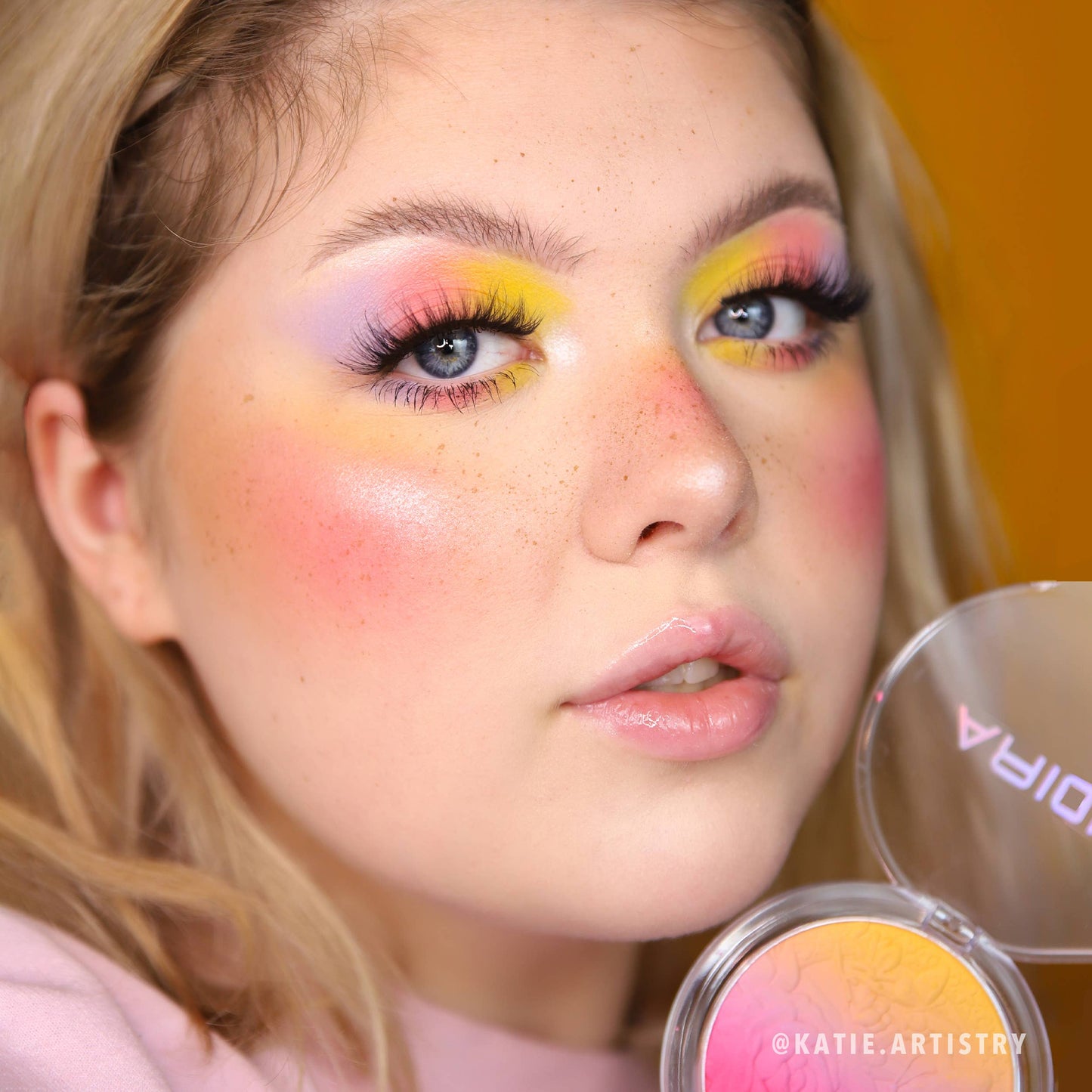 Moira Signature Ombre Blush - Morning Sunshine 004